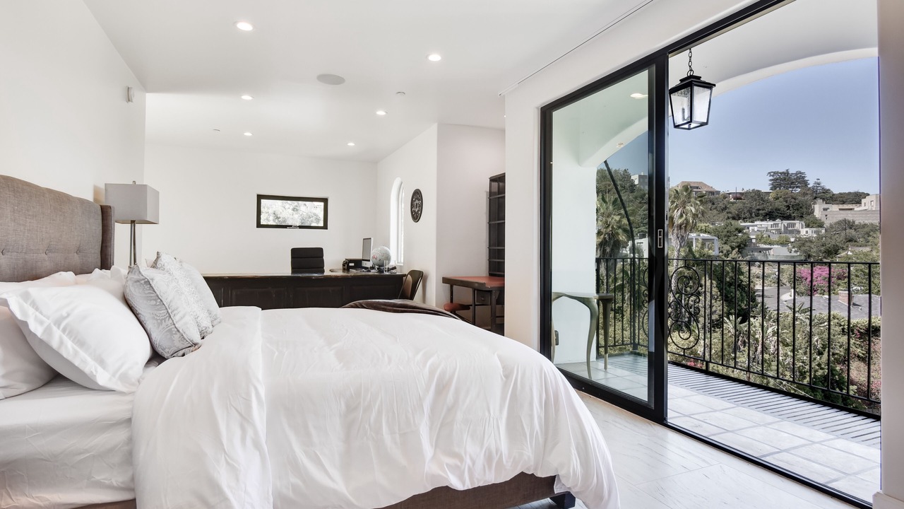 Photo of Bedroom in Los Feliz