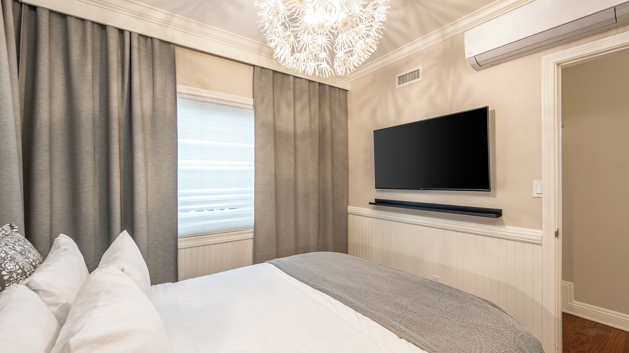 Photo of Bedroom in Santa Ana