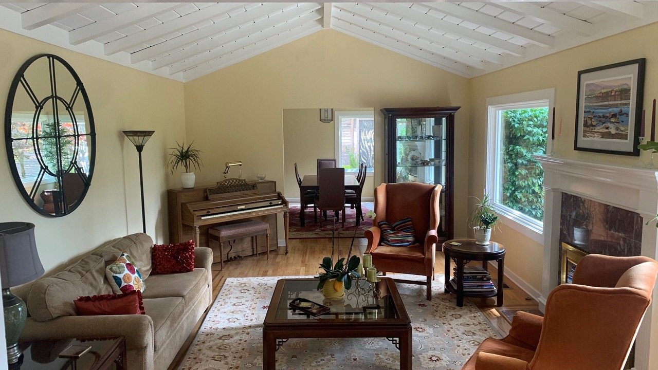 Photo of Livingroom in Del Monte Forest