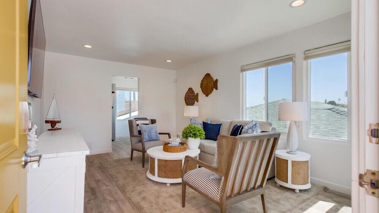 Photo of Livingroom in Mission Beach