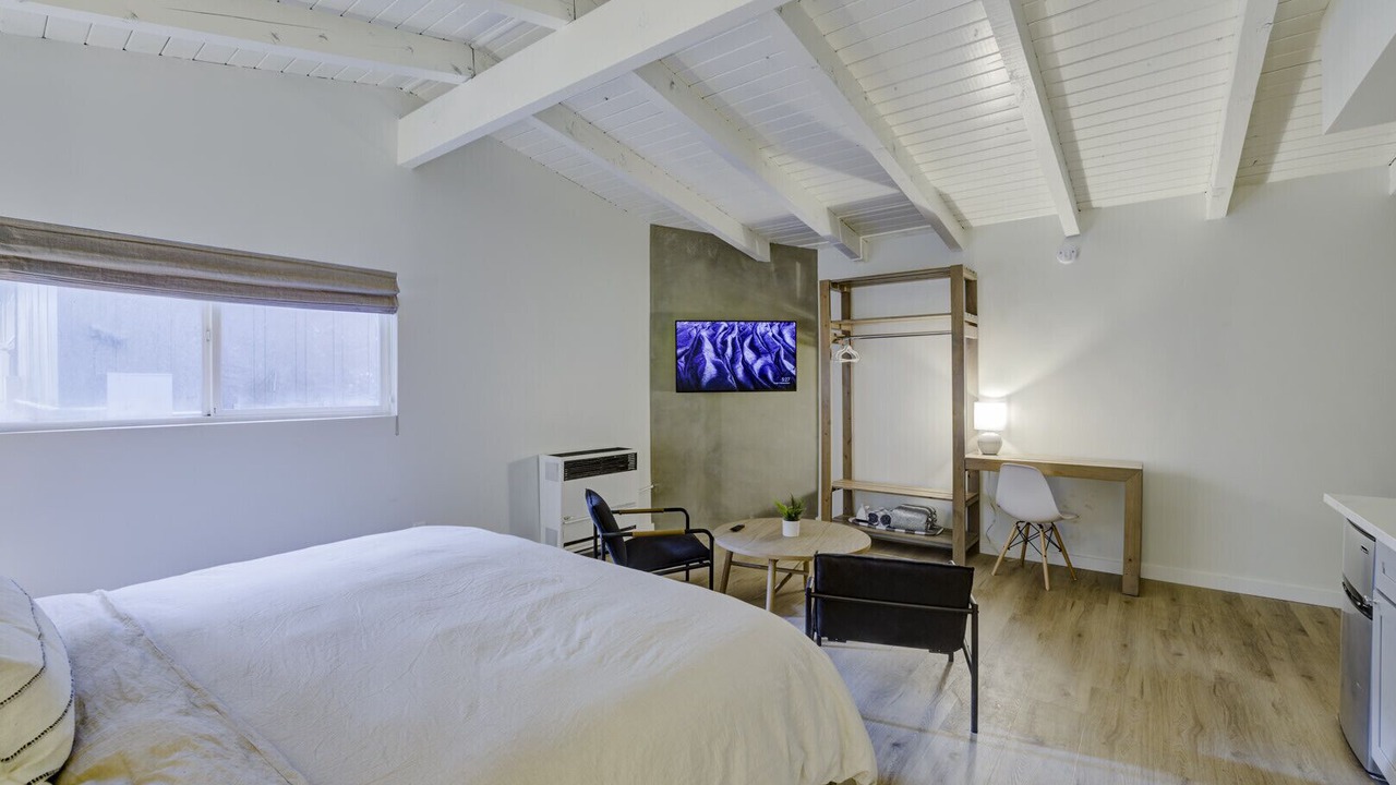 Photo of Bedroom in Lakeside Park