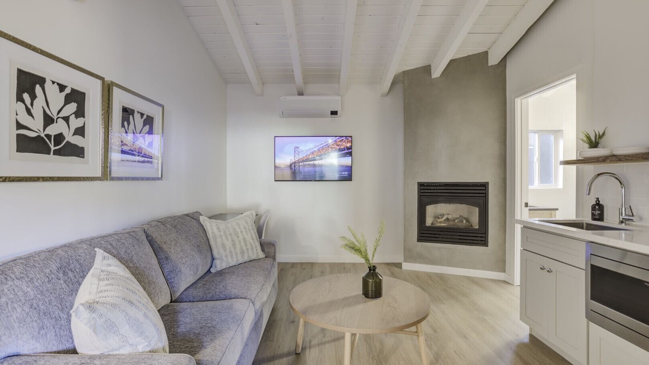 Photo of Livingroom in Lakeside Park
