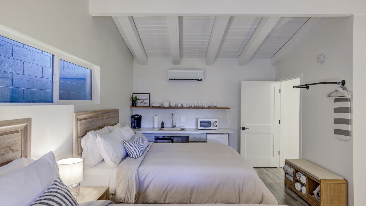 Photo of Bedroom in Lakeside Park