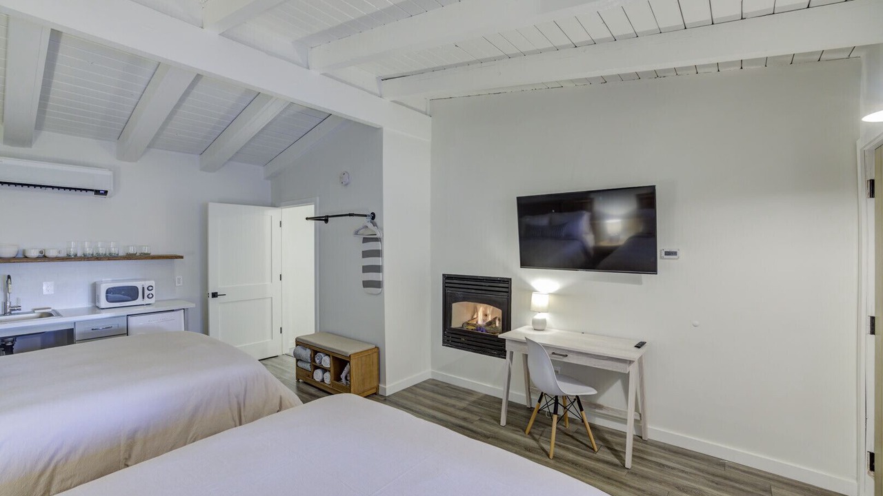 Photo of Bedroom in Lakeside Park