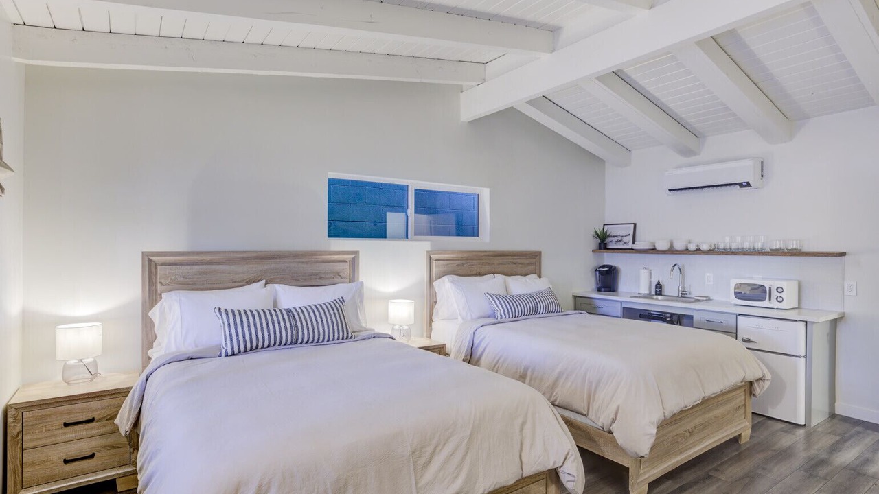 Photo of Bedroom in Lakeside Park