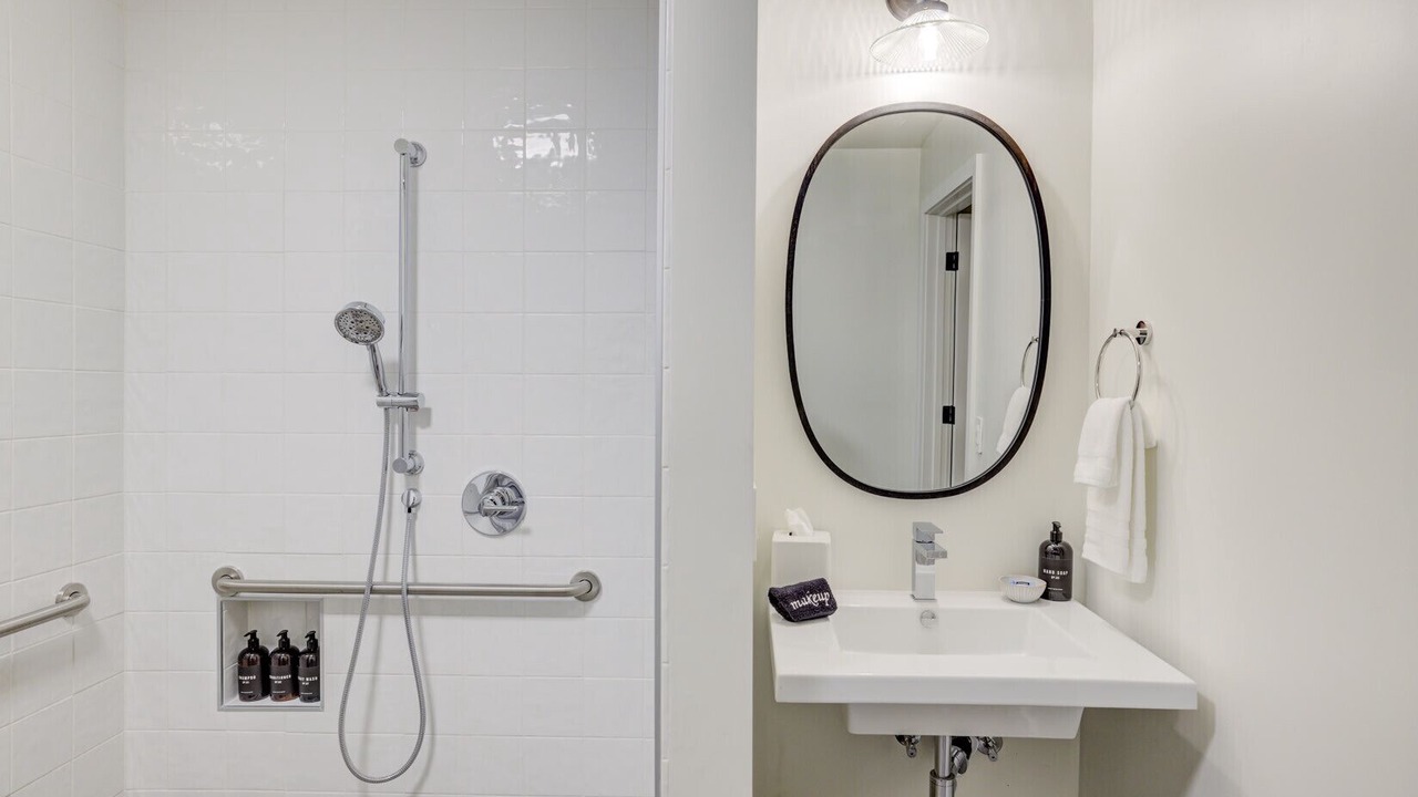 Photo of Bathroom in Lakeside Park