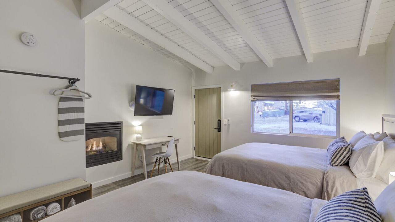 Photo of Bedroom in Lakeside Park