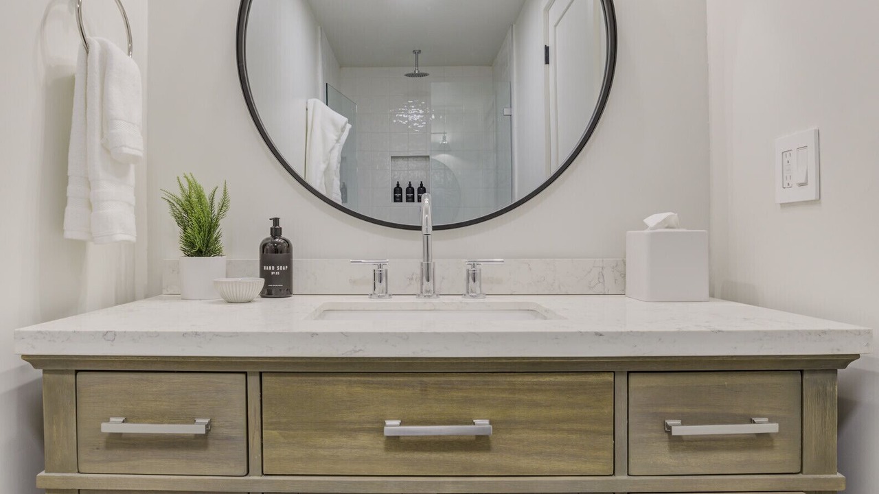 Photo of Bathroom in Lakeside Park