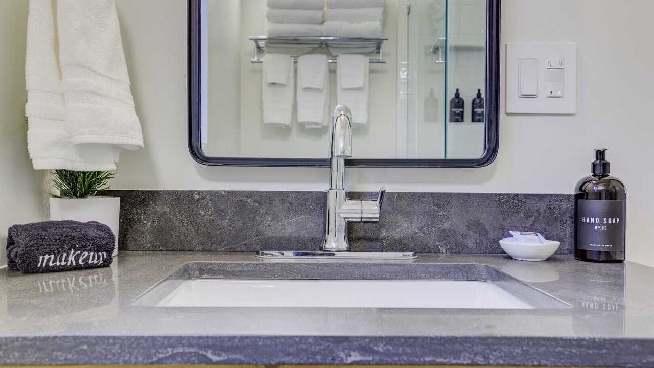Photo of Bathroom in Lakeside Park