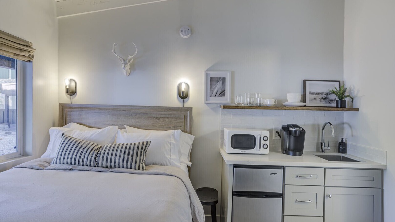 Photo of Bedroom in Lakeside Park