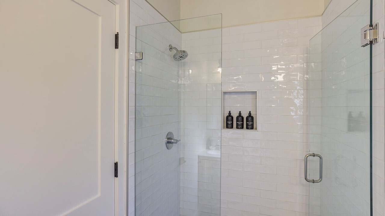 Photo of Bathroom in Lakeside Park