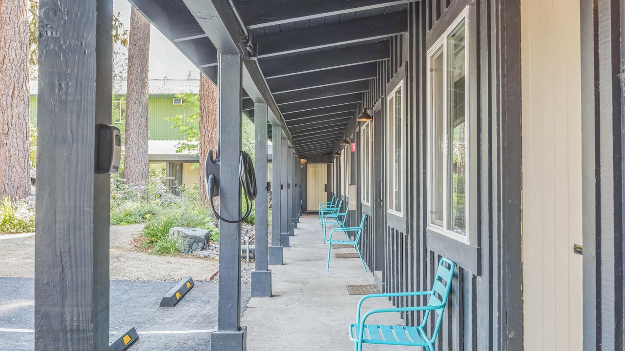 Photo of Patio Balcony in Lakeside Park