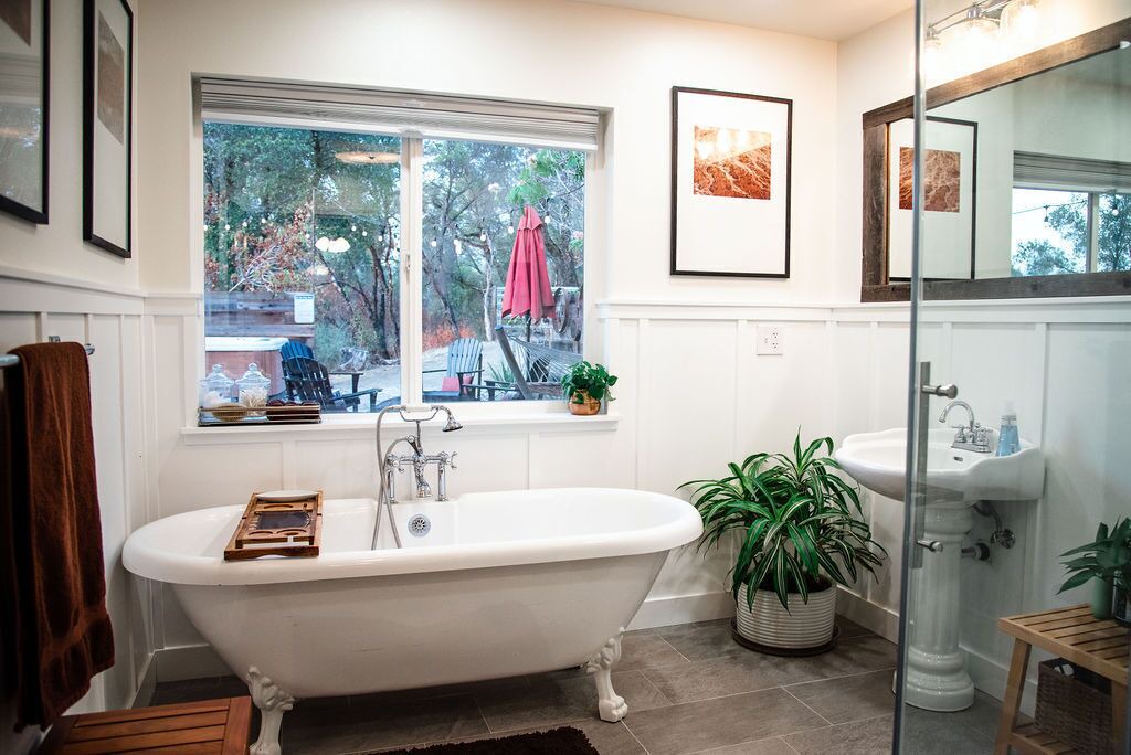 Photo of Bathroom in Mariposa