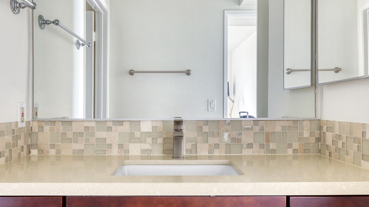 Photo of Bathroom in Hollywood Hills West