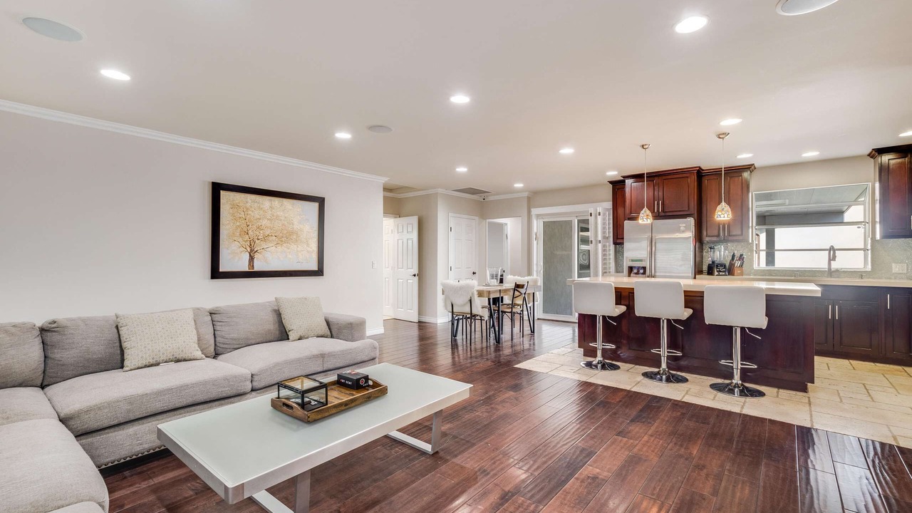 Photo of Livingroom in Sherman Oaks