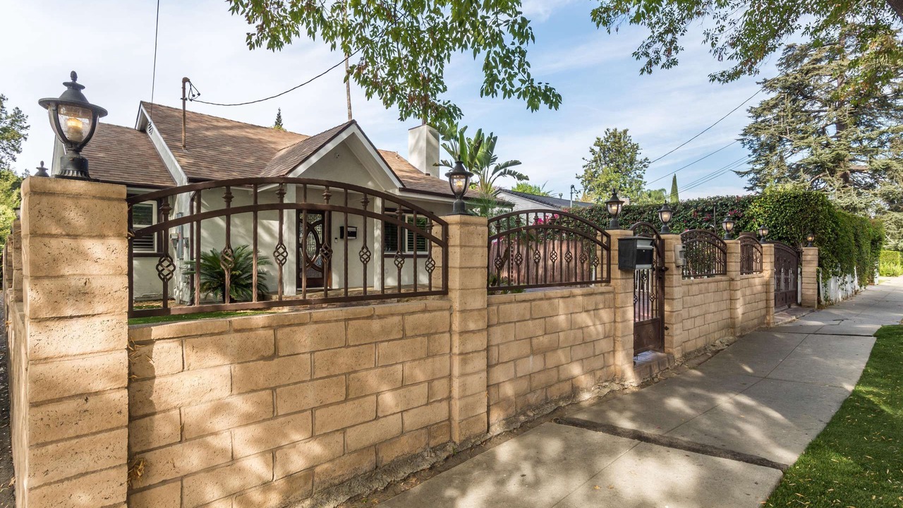 Photo of Outdoor in Sherman Oaks