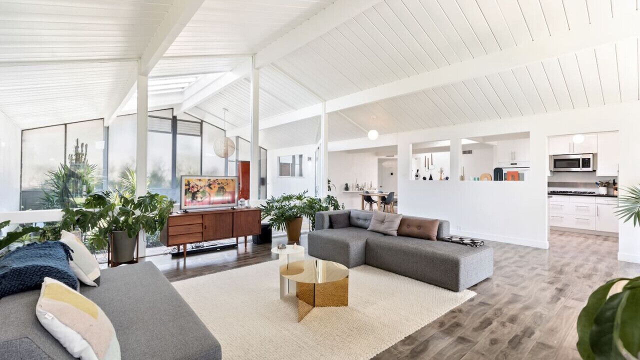 Photo of Livingroom in Orange