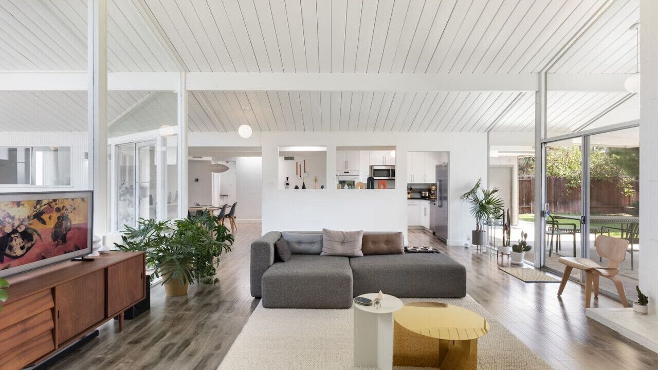 Photo of Livingroom in Orange