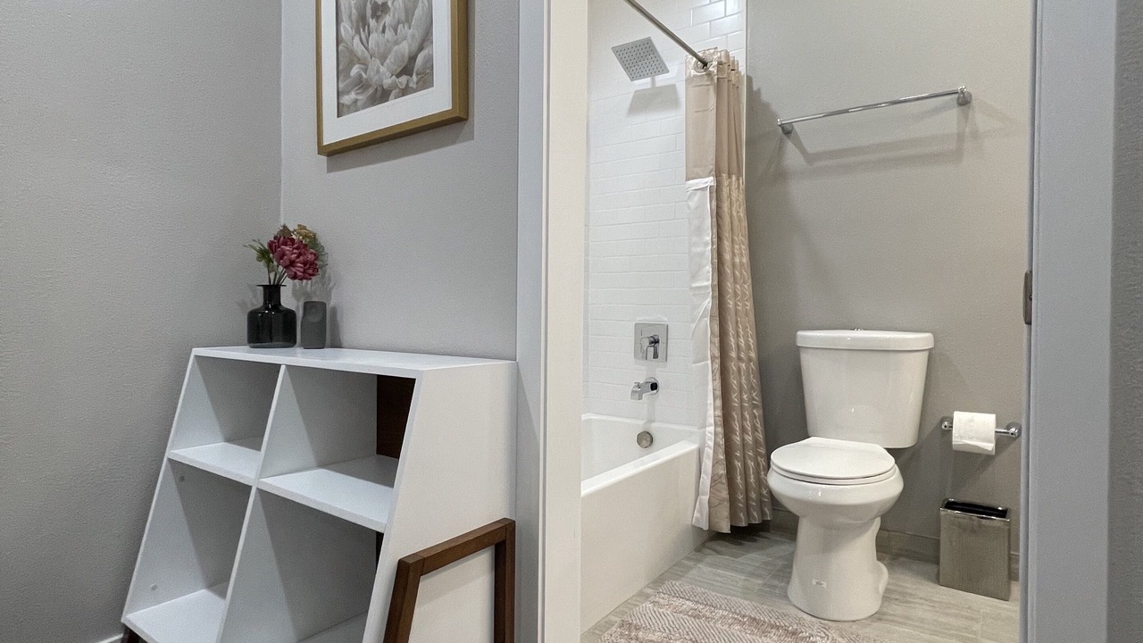 Photo of Bathroom in Shasta-Hanchett Park