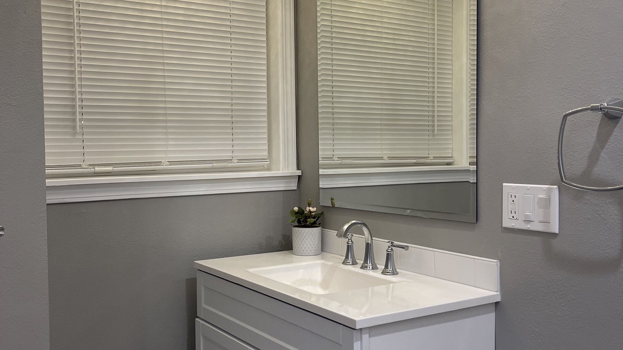 Photo of Bathroom in Shasta-Hanchett Park