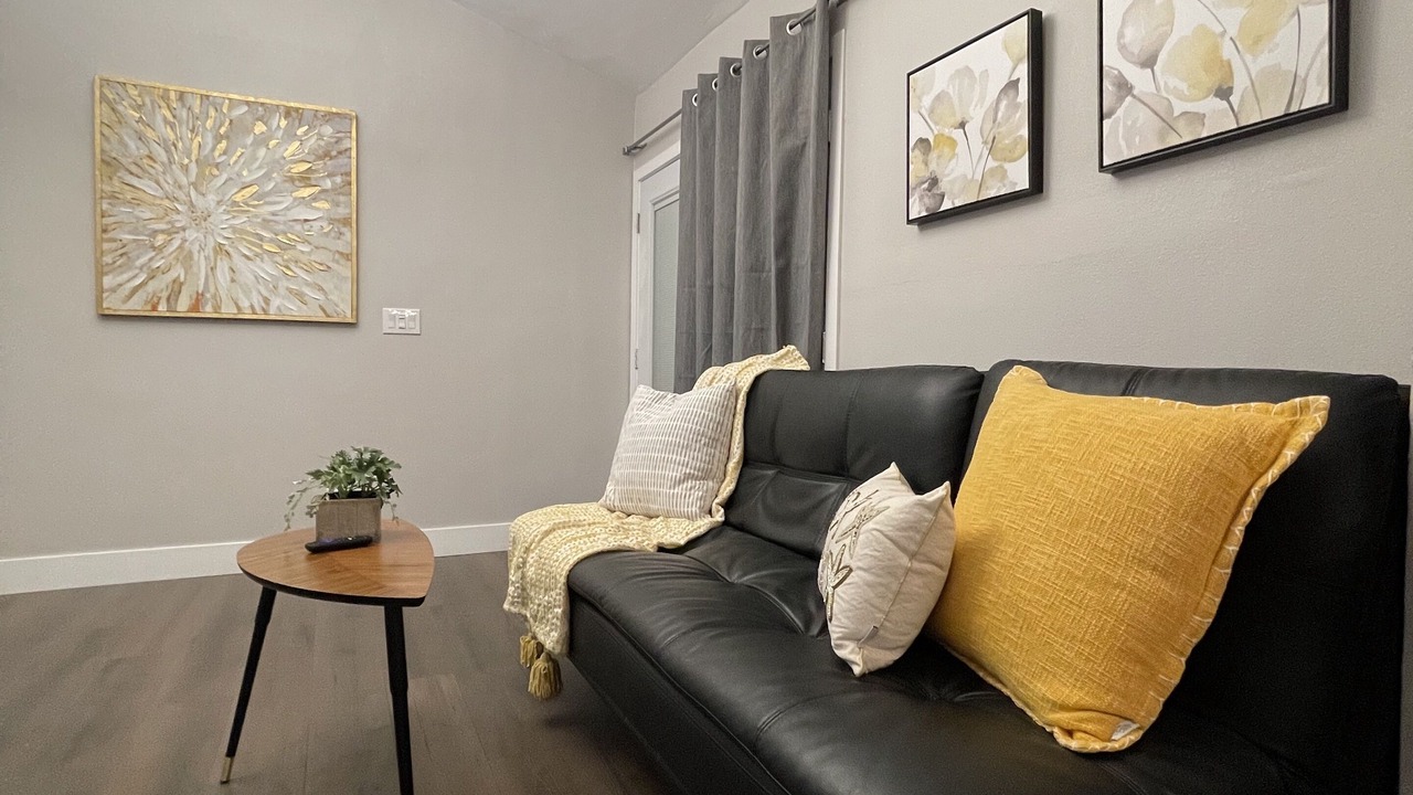Photo of Bedroom in Shasta-Hanchett Park