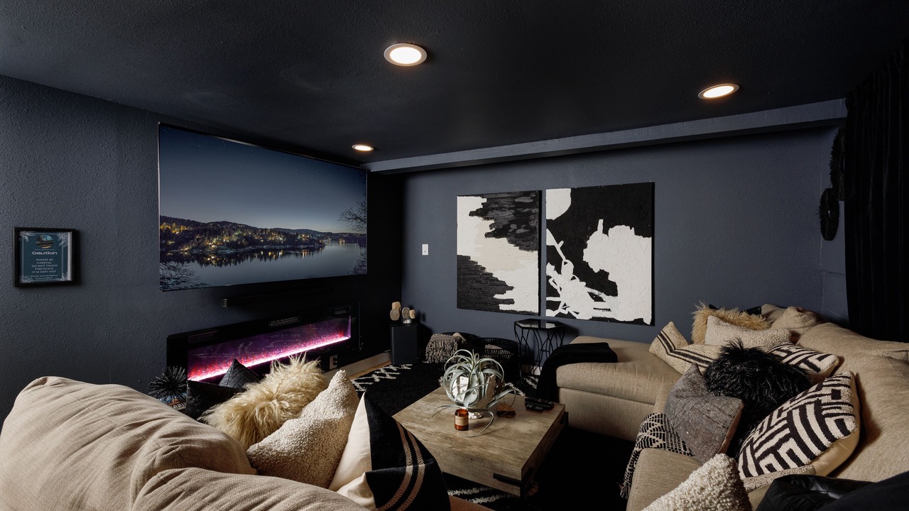 Photo of Bedroom in Lake Arrowhead