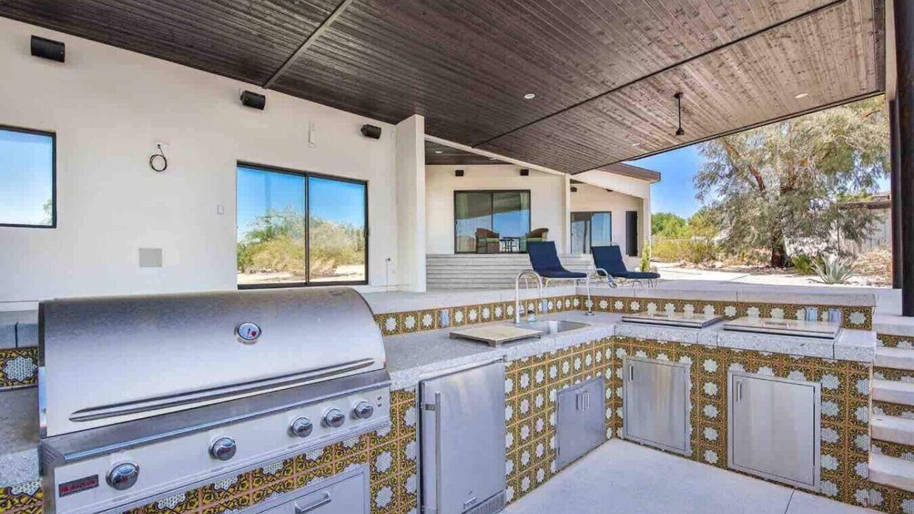Photo of Patio Balcony in Indio Hills