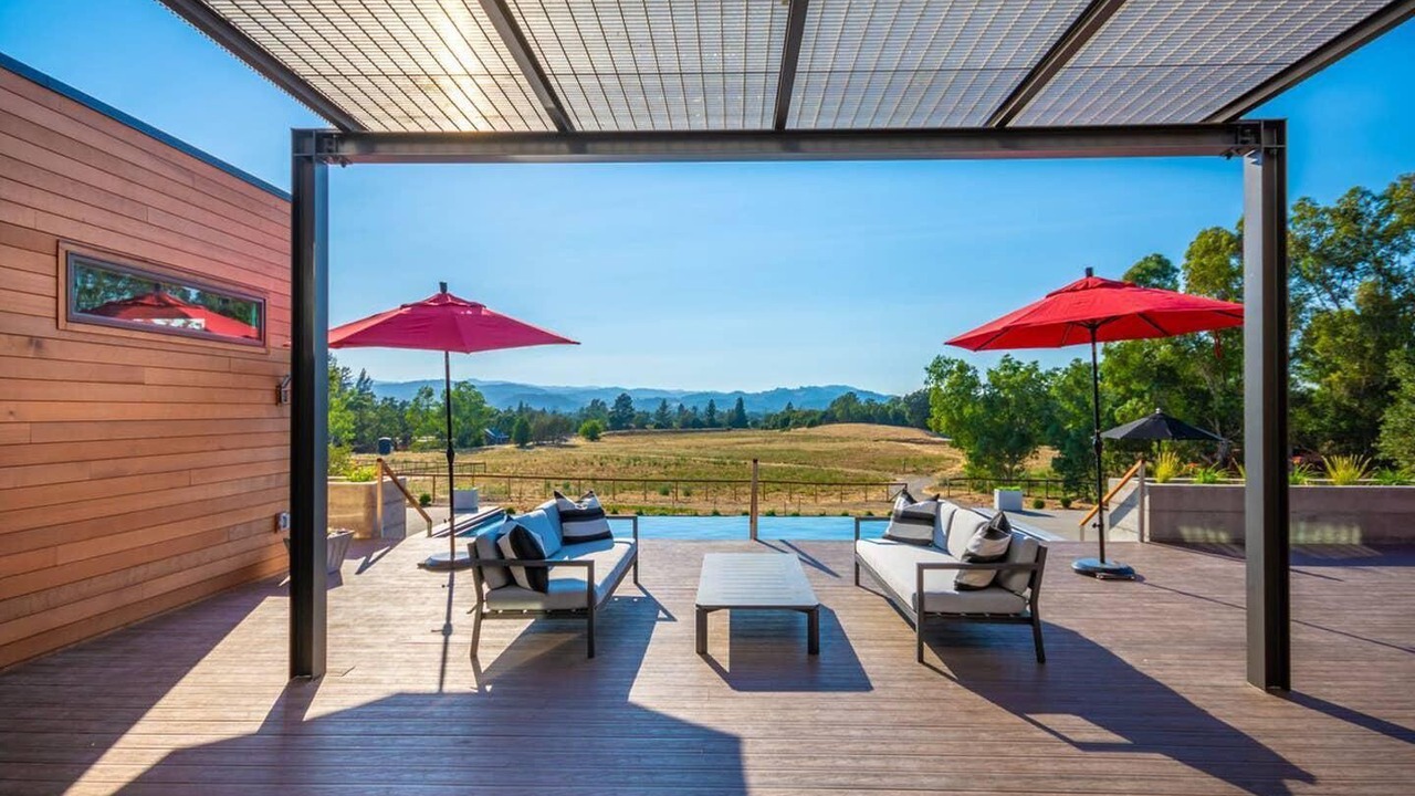 Photo of Patio Balcony in Healdsburg