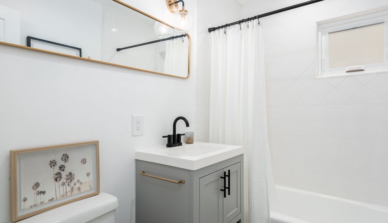 Photo of Bathroom in Santa Ana Heights