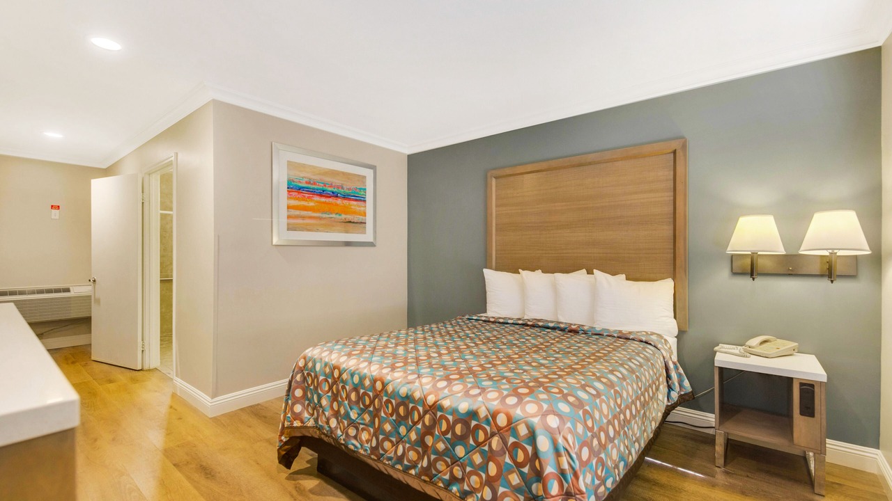 Photo of Bedroom in Anaheim Resort