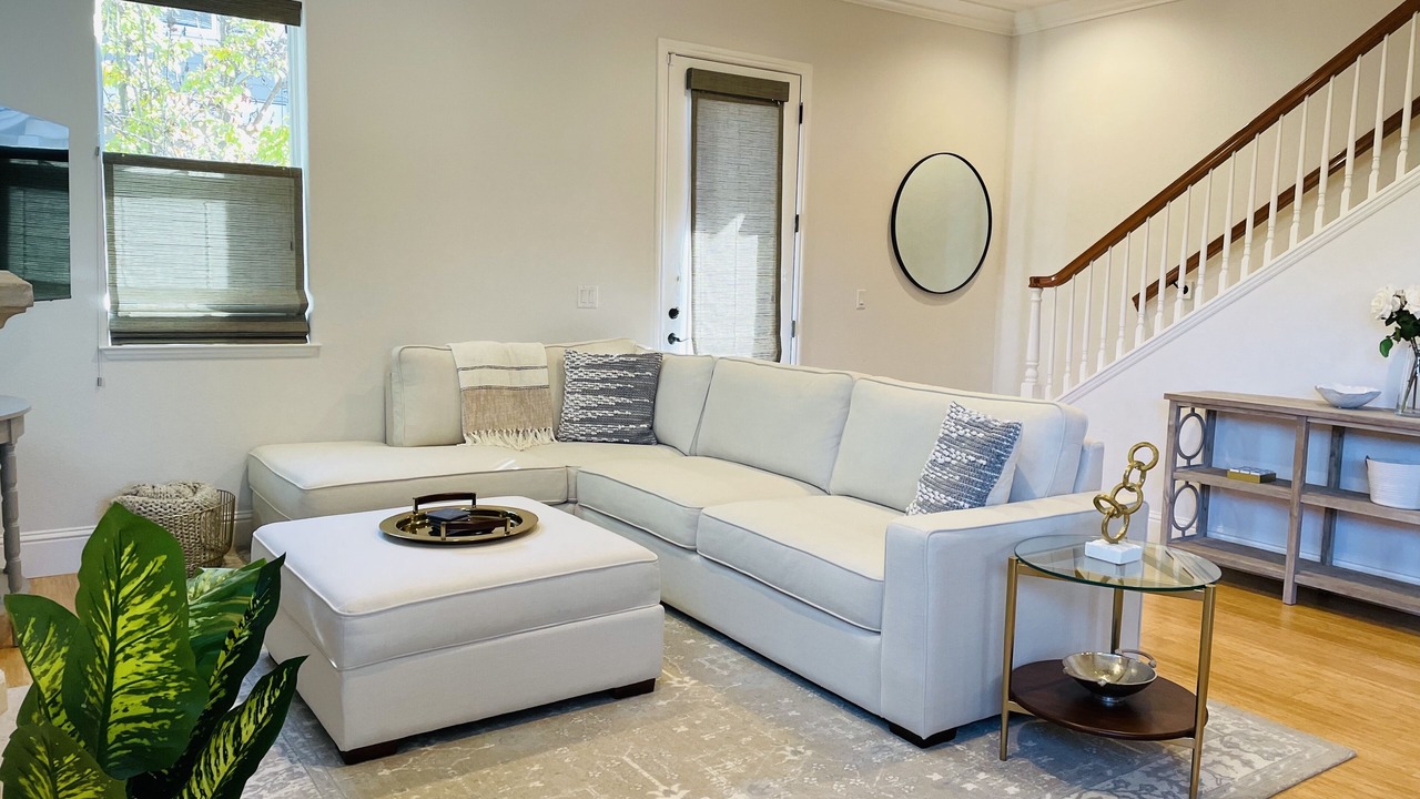 Photo of Livingroom in St. Helena