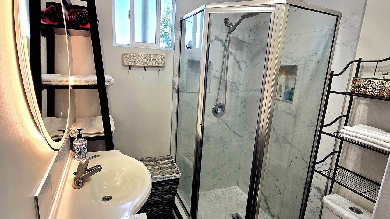 Photo of Bathroom in Sherman Oaks