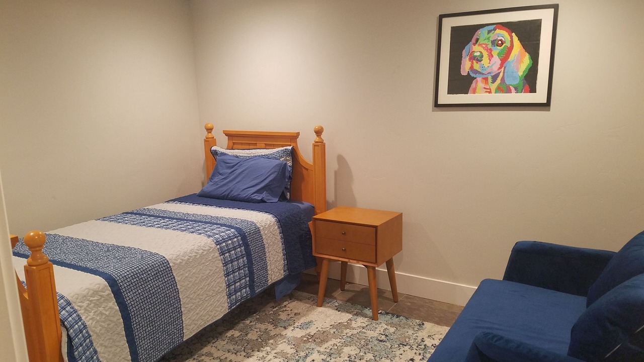 Photo of Bedroom in Angwin