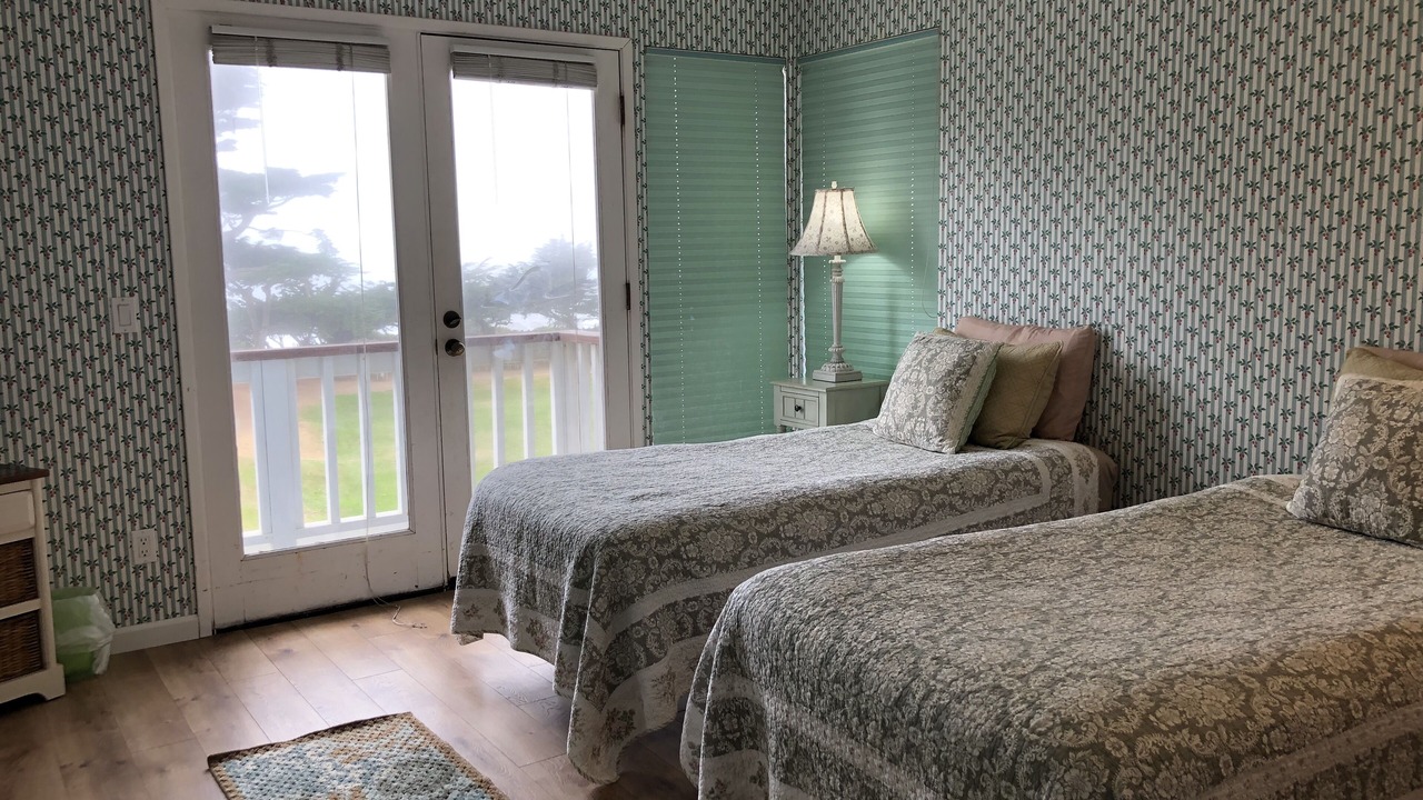 Photo of Bedroom in San Simeon