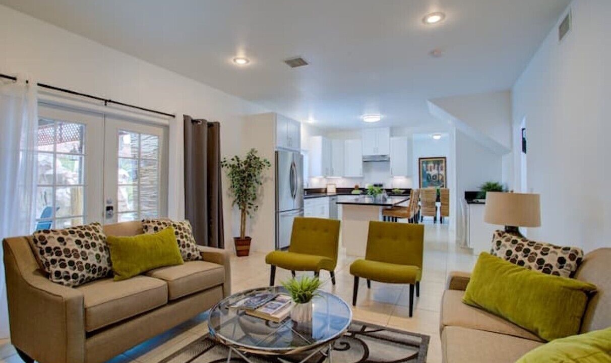 Photo of Livingroom in Hawthorne