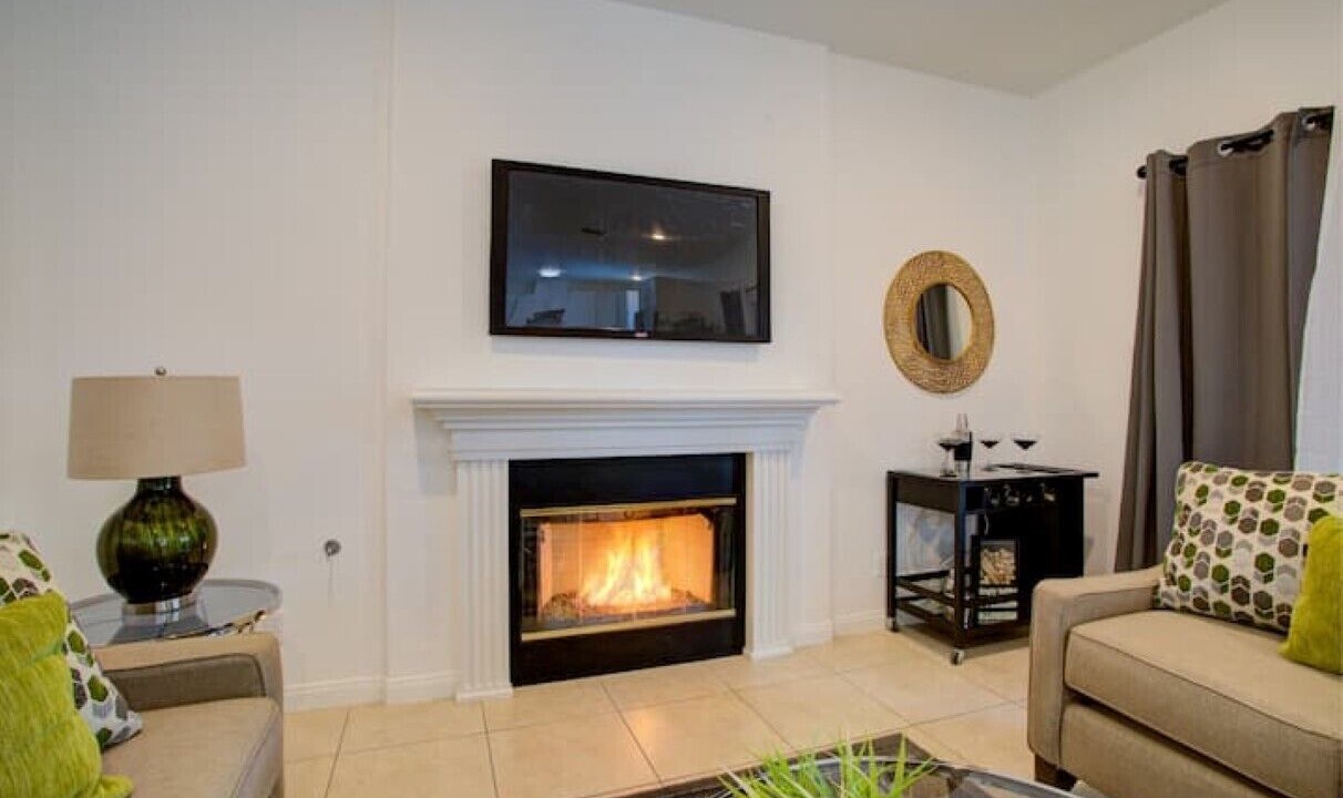 Photo of Livingroom in Hawthorne