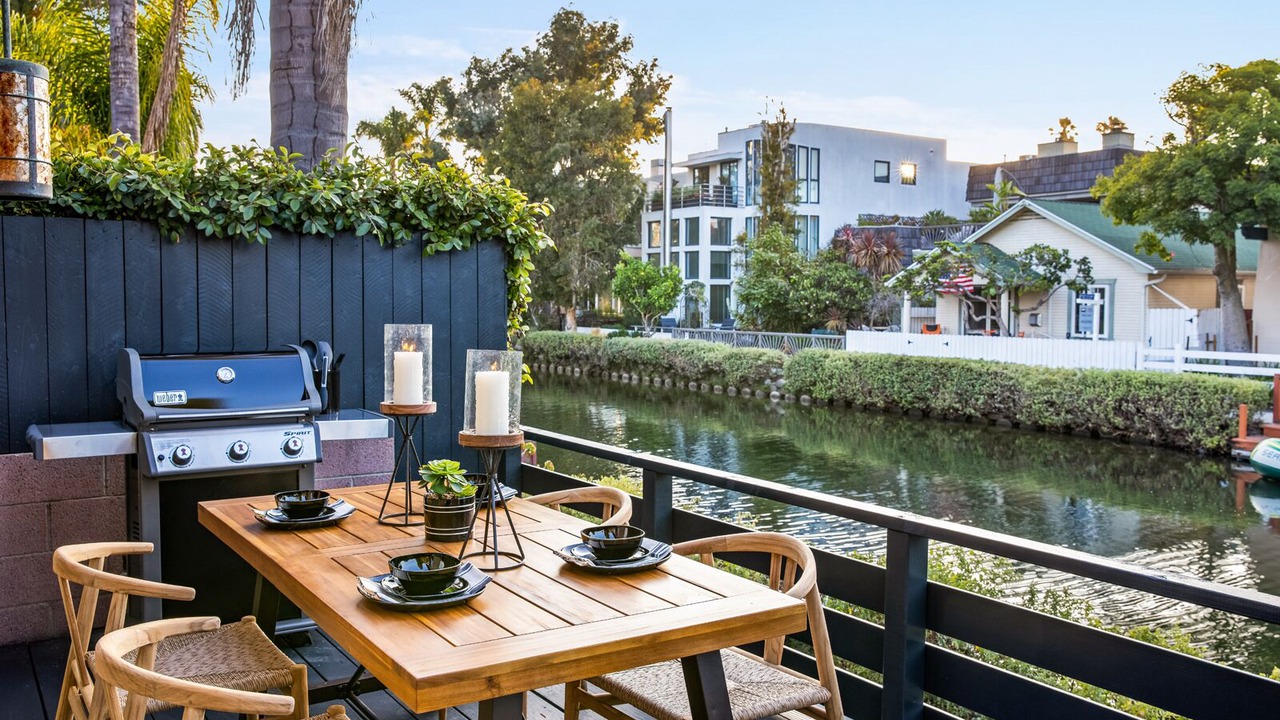 Photo of Outdoor in Venice Canals