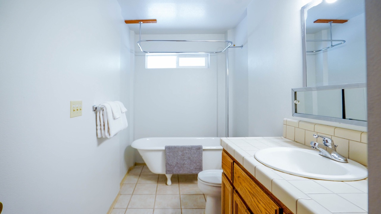 Photo of Bathroom in Long Barn