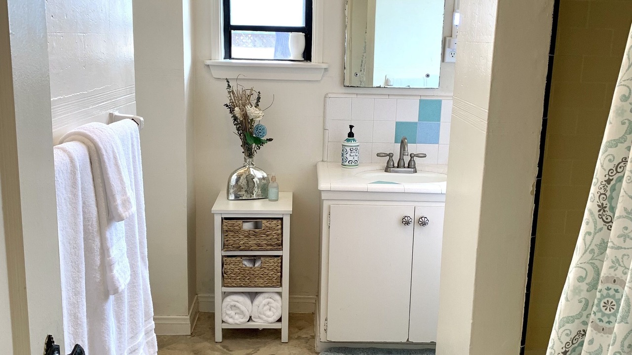 Photo of Bathroom in Belmont Shore