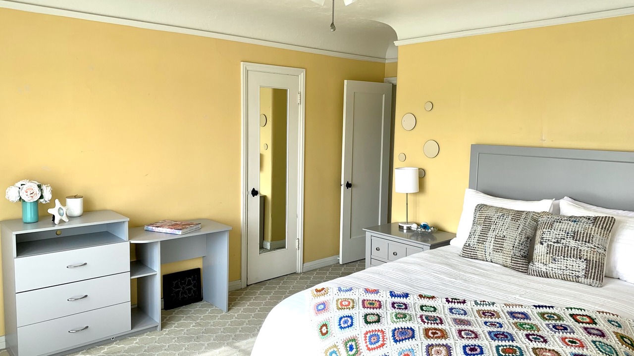 Photo of Bedroom in Belmont Shore