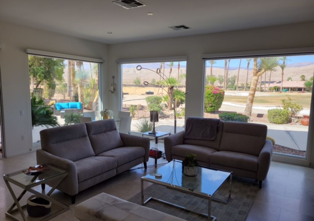 Photo of Livingroom in Desert Palms
