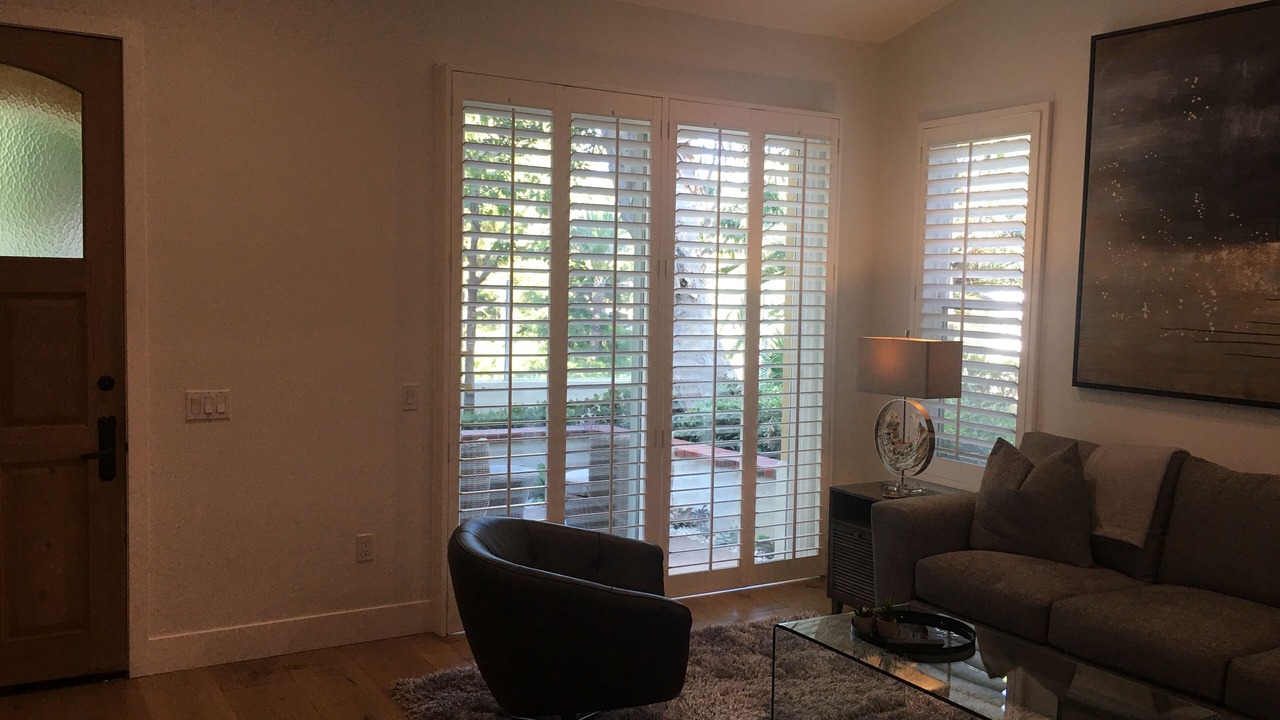 Photo of Livingroom in Newport Coast