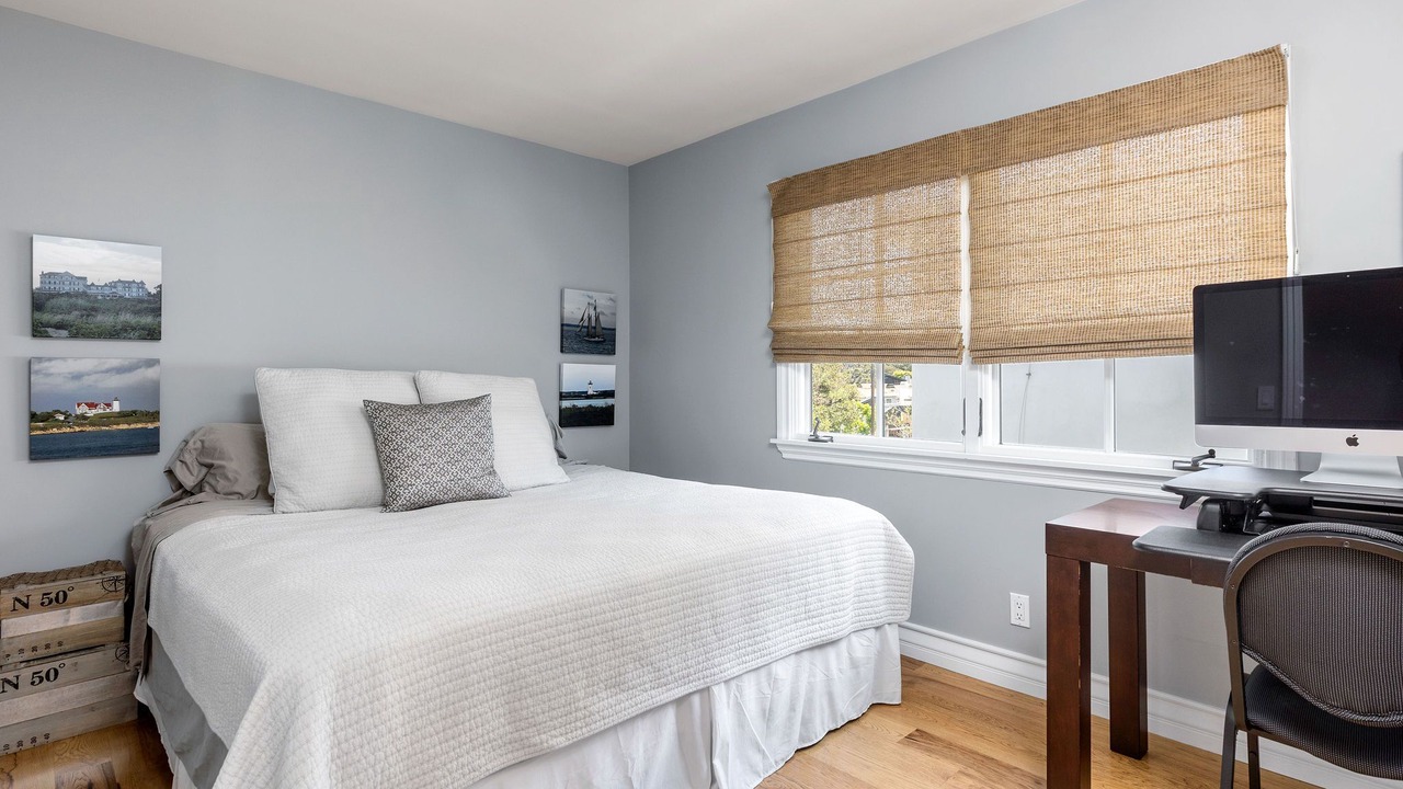 Photo of Bedroom in Tree Section