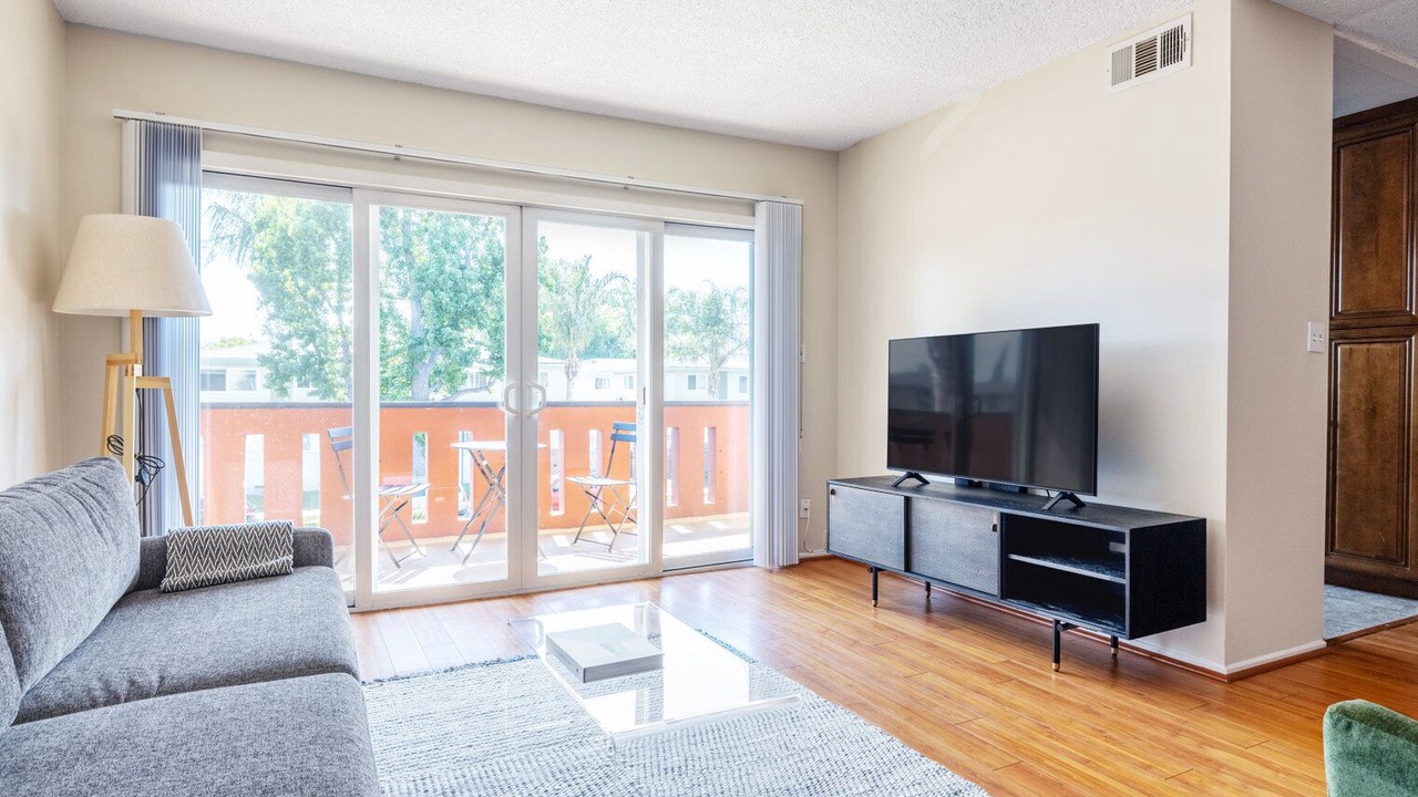 Photo of Livingroom in Sherman Oaks