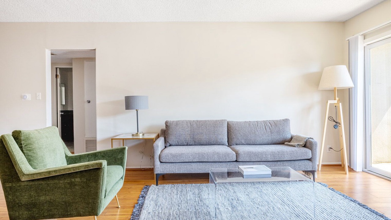 Photo of Livingroom in Sherman Oaks