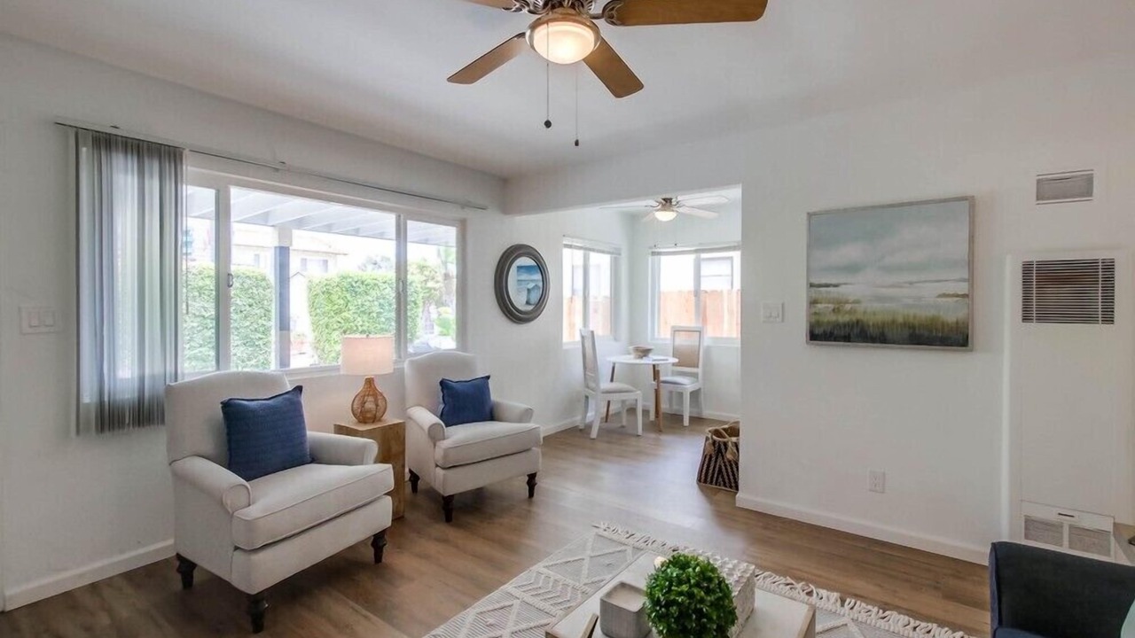 Photo of Livingroom in South Mission Beach