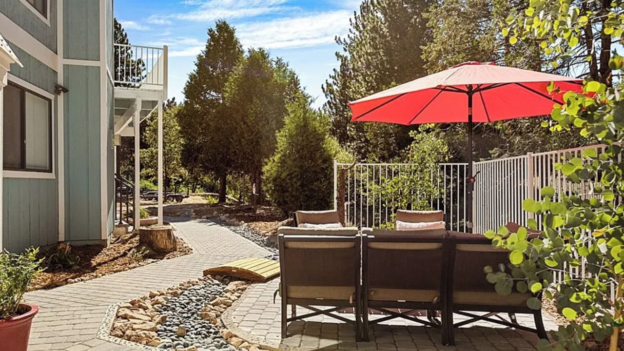 Photo of Patio Balcony in Lake Arrowhead