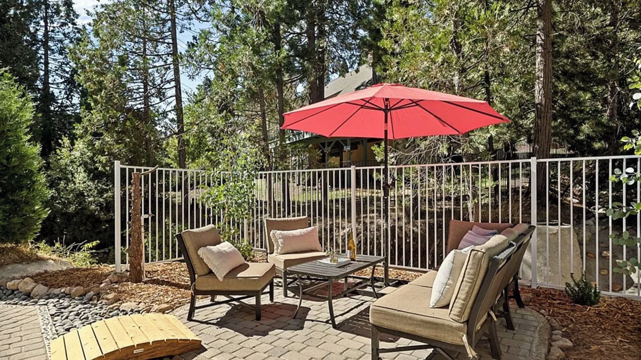 Photo of Patio Balcony in Lake Arrowhead