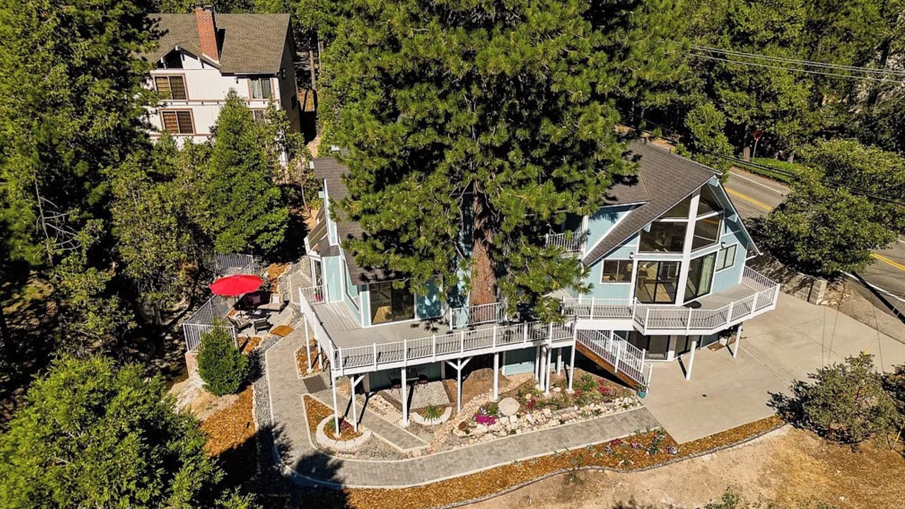 Photo of Outdoor in Lake Arrowhead