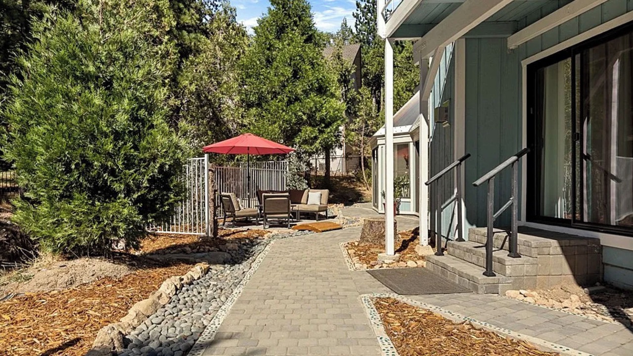 Photo of Patio Balcony in Lake Arrowhead